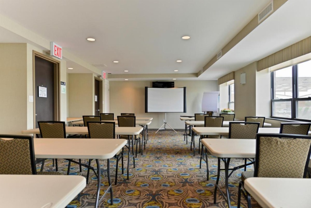 Holiday Inn New York-JFK Airport Area Image 23