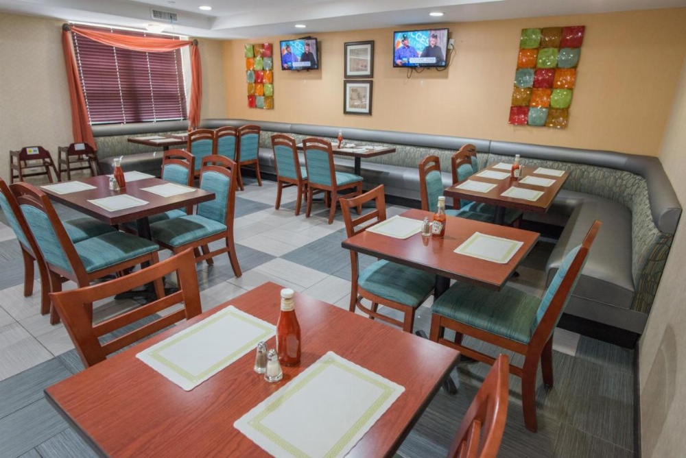 Holiday Inn New York-JFK Airport Area Image 39